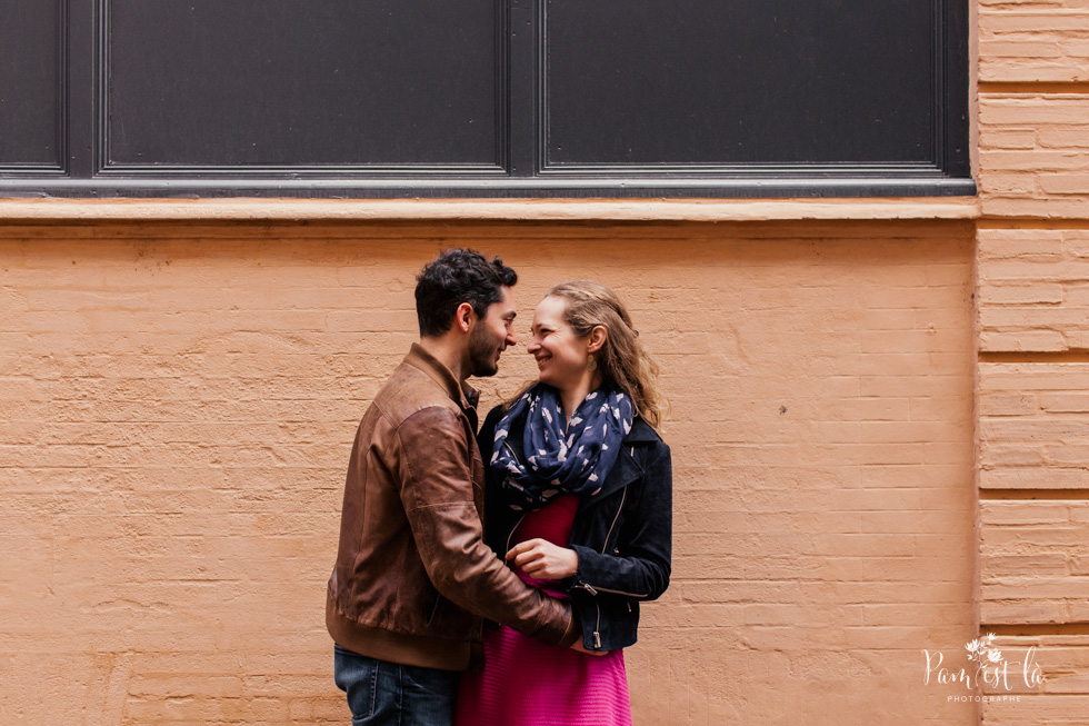 Pam est la photographe mariage : séance photo dans les rues de Toulouse