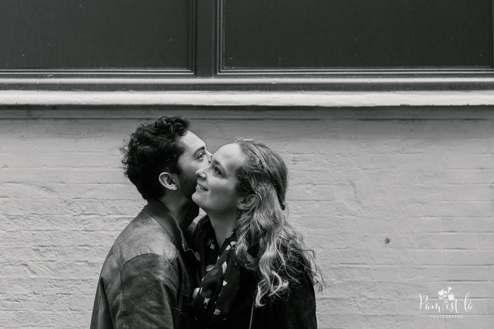 Pam est la photographe mariage : séance photo dans les rues de Toulouse