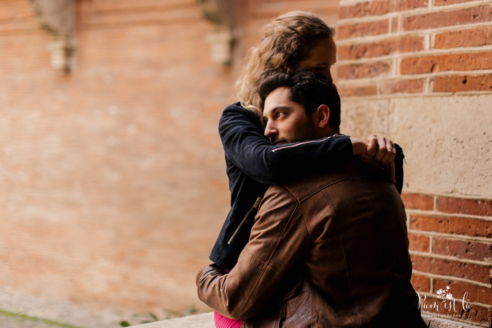 Pam est la photographe mariage : séance photo dans les rues de Toulouse